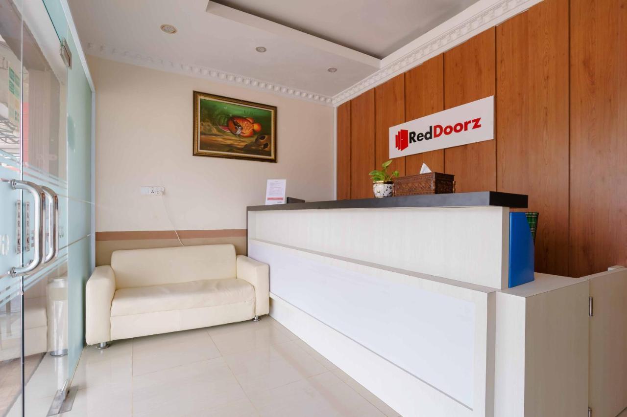 Reddoorz Near Plaza Botania 1 Hotel Batam